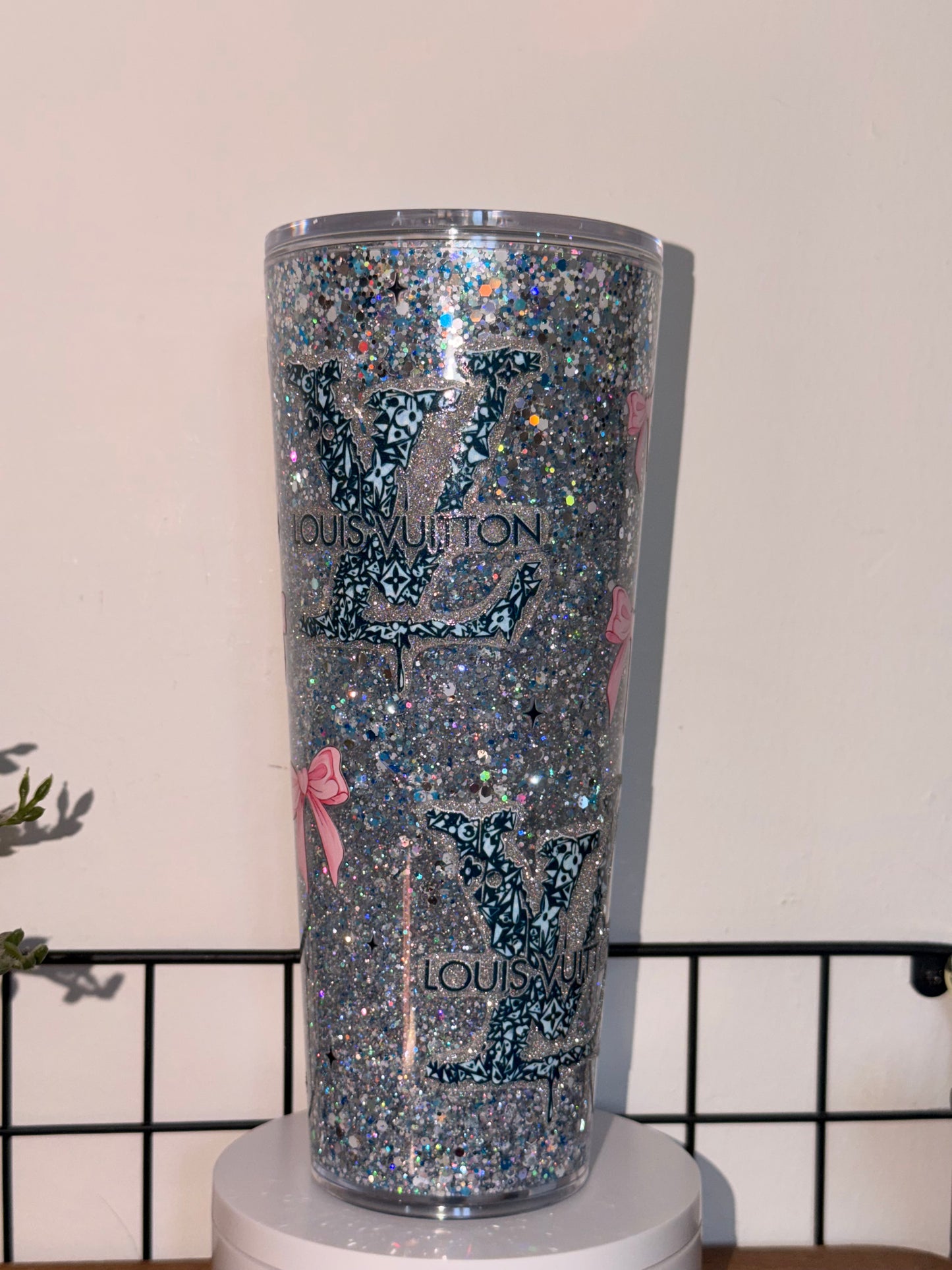 Glitter LV & bows glitter snowglobe 24oz - glow in the dark