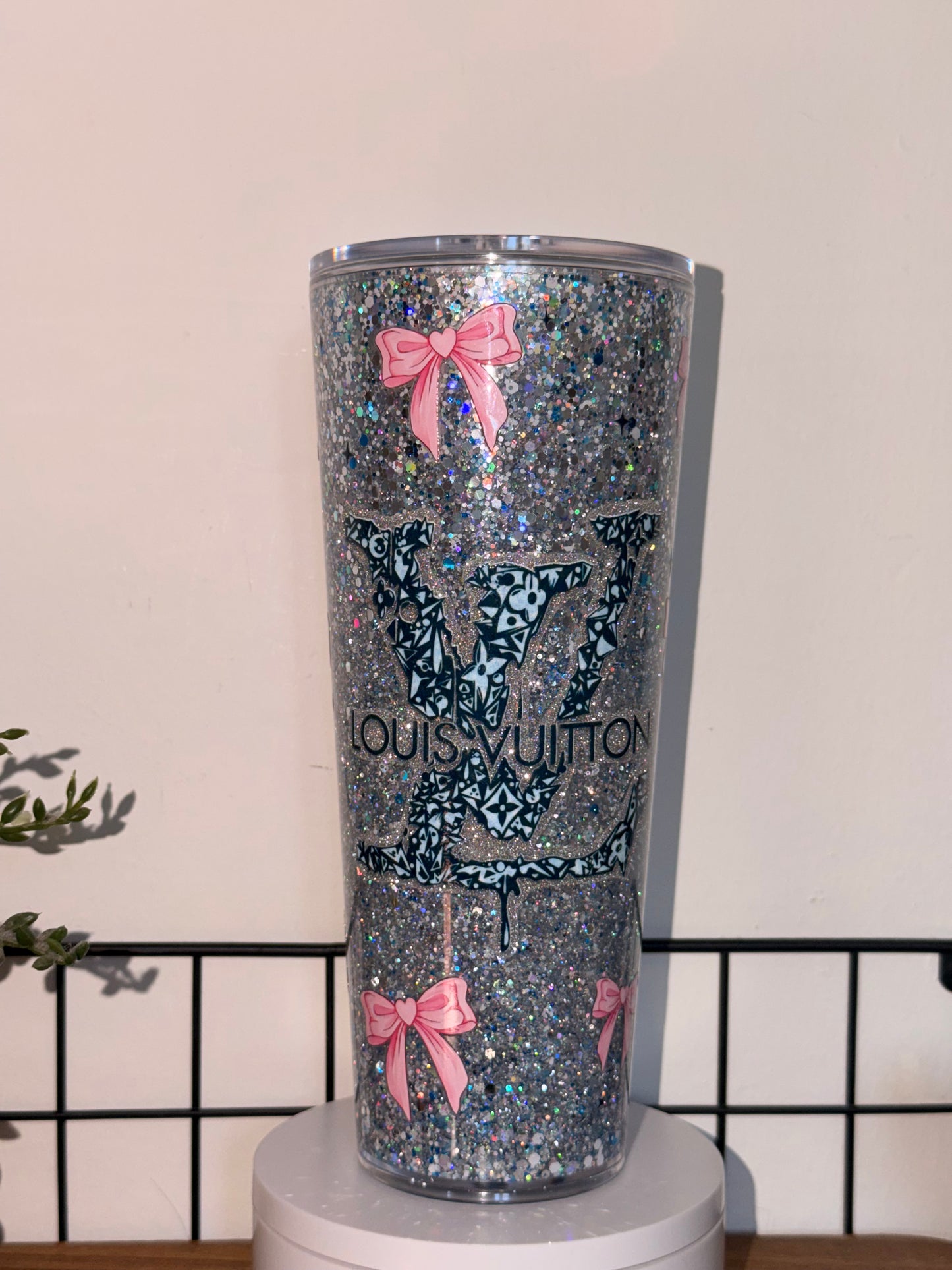 Glitter LV & bows glitter snowglobe 24oz - glow in the dark