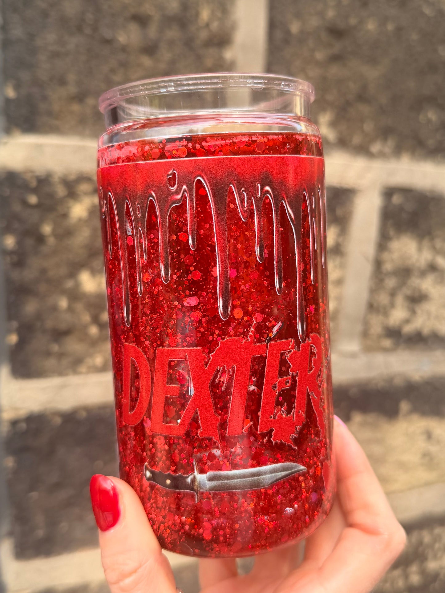 Dexter red lava can style