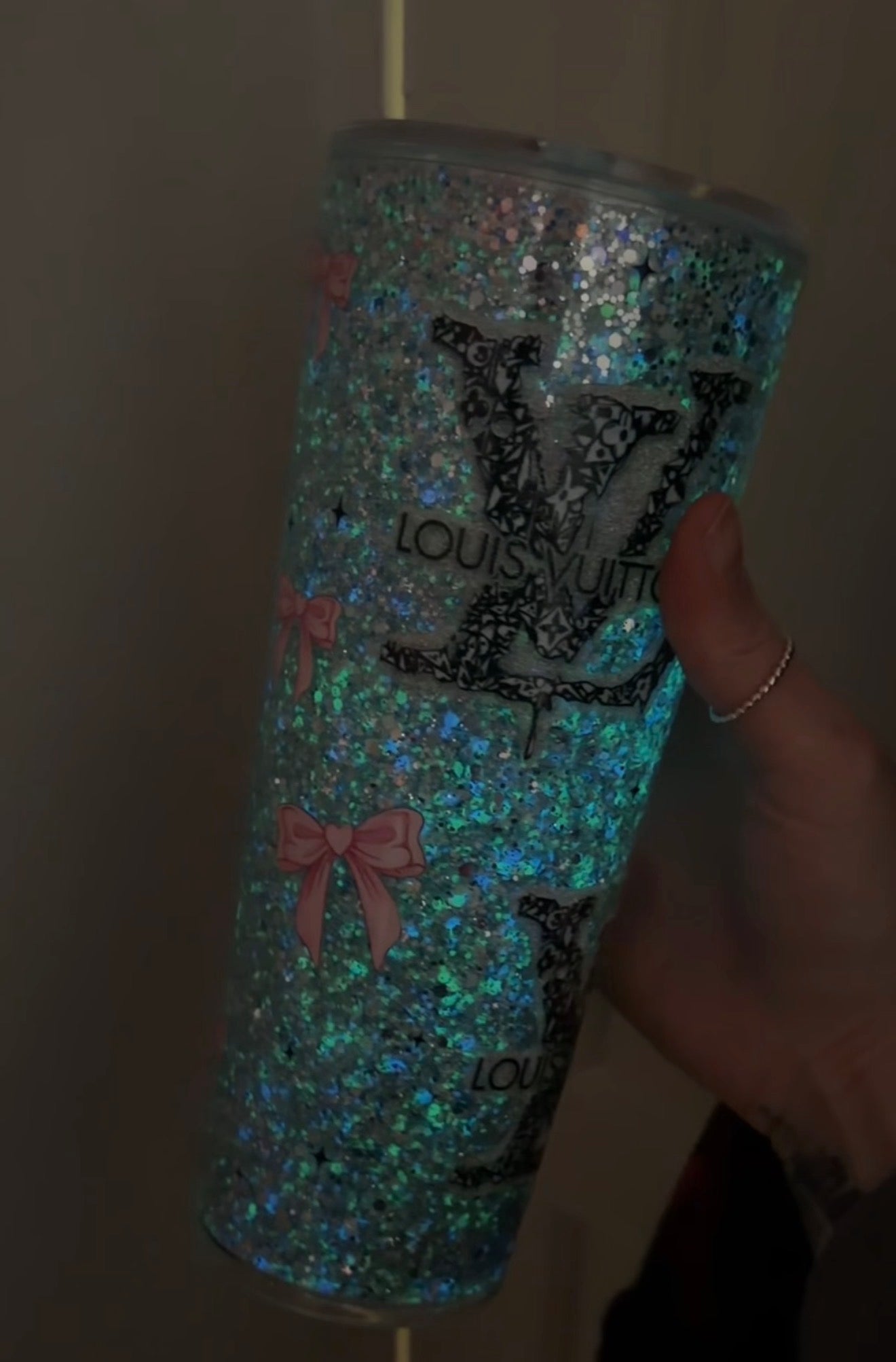 Glitter LV & bows glitter snowglobe 24oz - glow in the dark