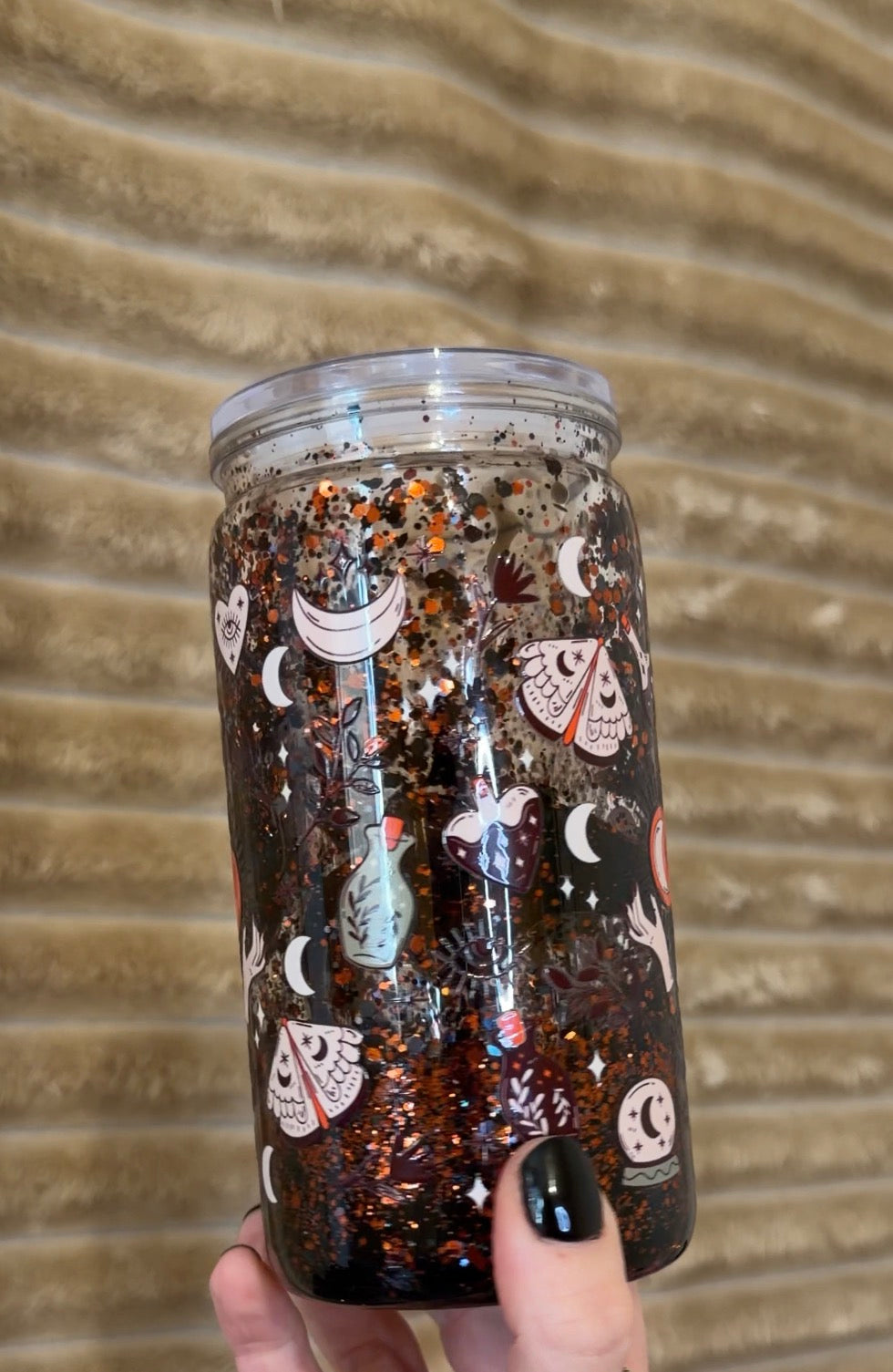 Witchy lava 16oz